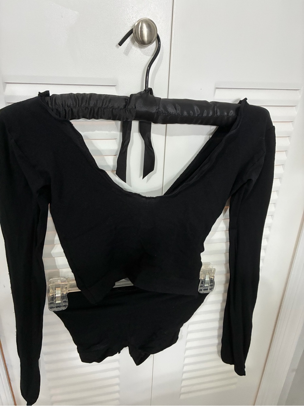 Yandy Black Long Sleeve Crop Top and boy short set